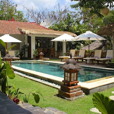 Papaya Guesthouse Canggu Extérieur photo
