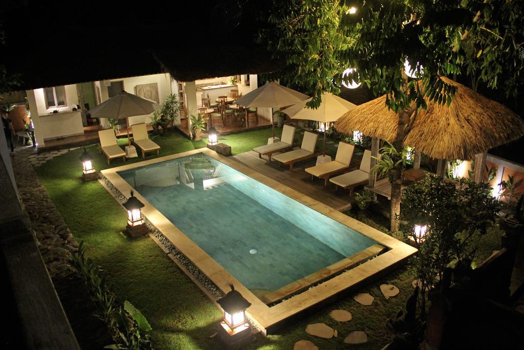 Papaya Guesthouse Canggu Extérieur photo