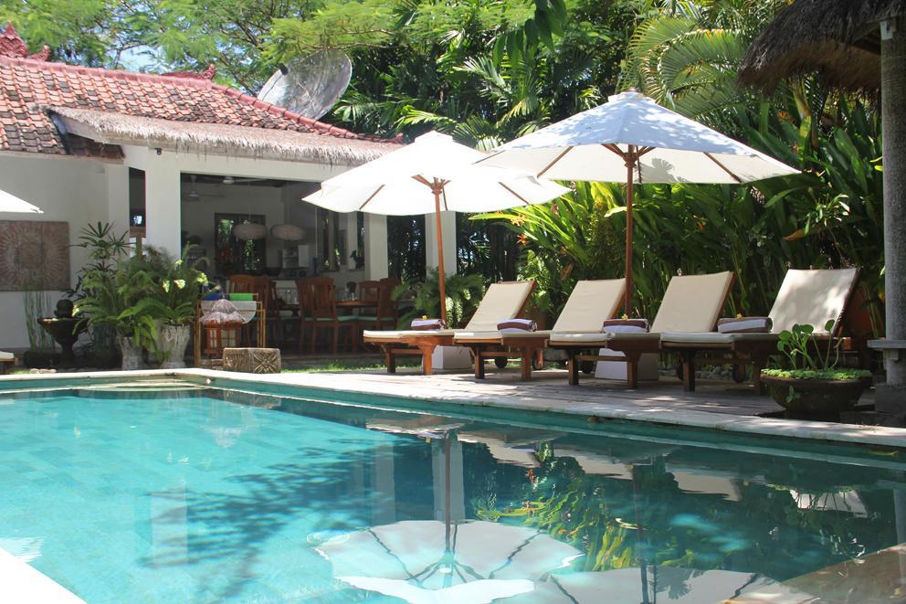 Papaya Guesthouse Canggu Extérieur photo
